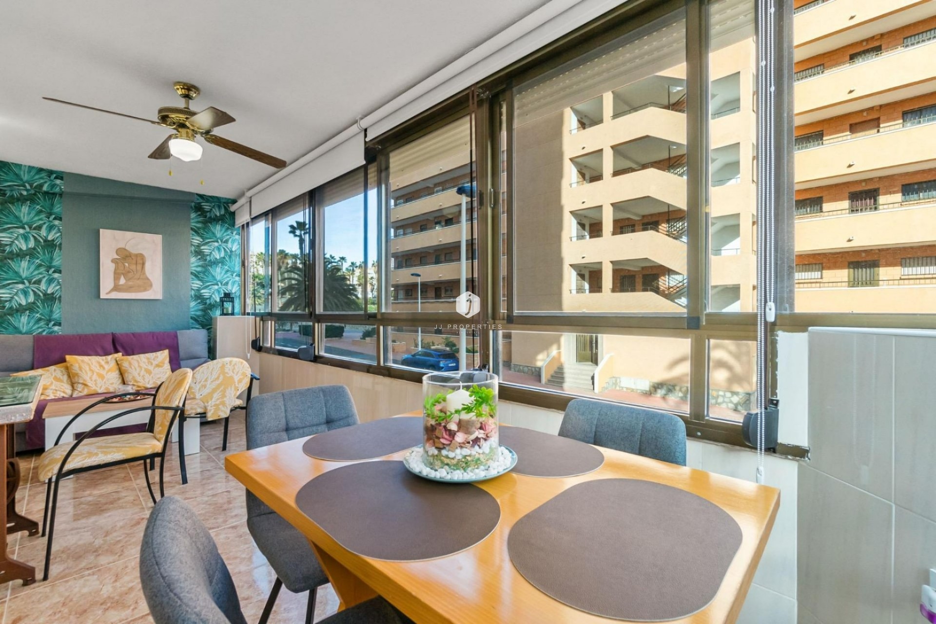 Alquiler a largo plazo - Apartamento / piso -
Torrevieja - Cabo cervera