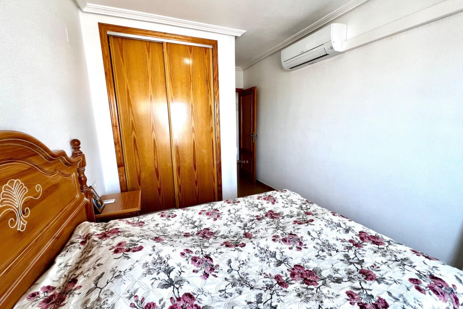 Alquiler a largo plazo - Apartamento / piso -
Torrevieja - Cabo cervera
