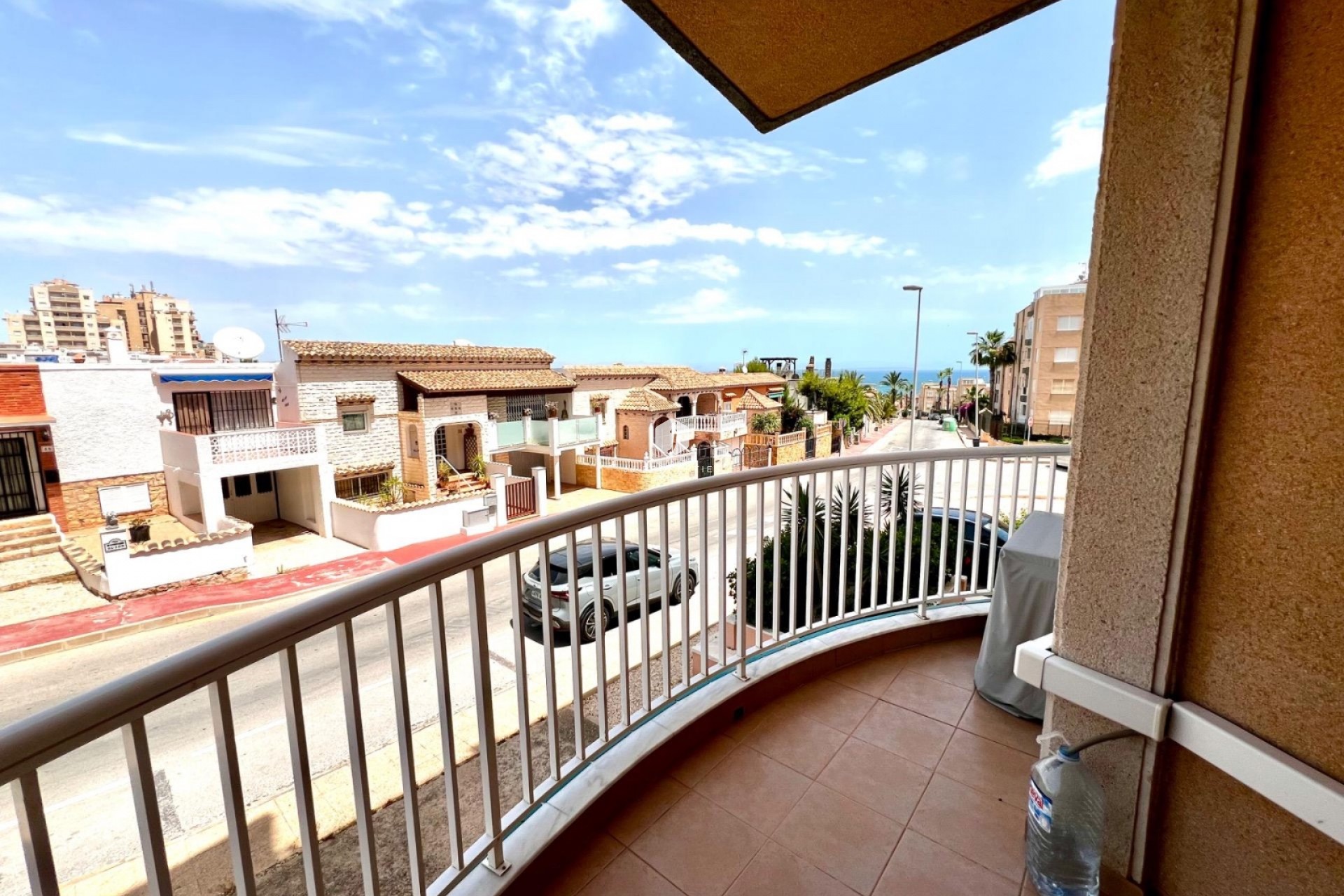 Alquiler a largo plazo - Apartamento / piso -
Torrevieja - Cabo cervera