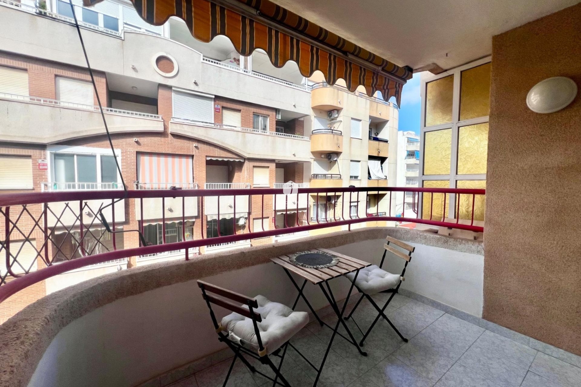Alquiler a largo plazo - Apartamento / piso -
Torrevieja - Playa del cura