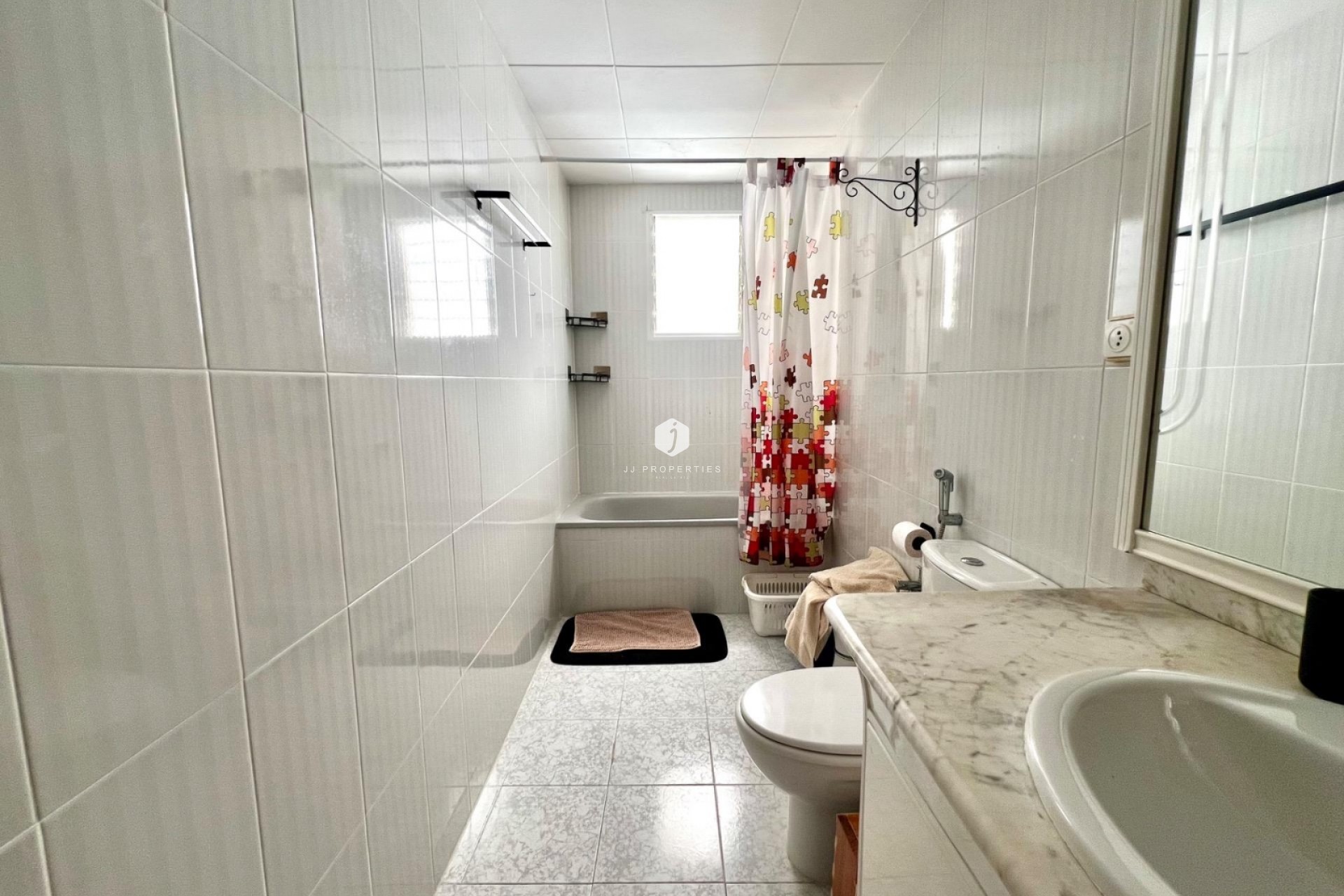 Alquiler a largo plazo - Apartamento / piso -
Torrevieja - Playa del cura