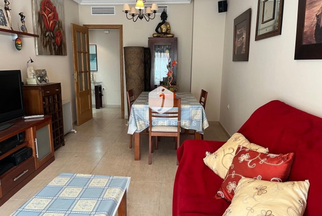 Apartamento / piso - Segunda mano - Almoradí -
                Almoradí