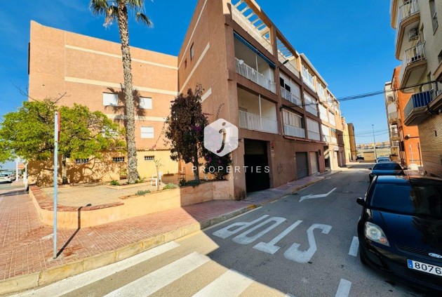 Apartamento / piso - Segunda mano - La Mata -
                Costa Blanca