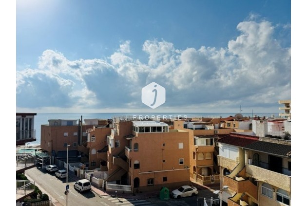 Apartamento / piso - Segunda mano - La Mata -
                Costa Blanca