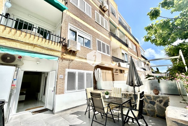 Apartamento / piso - Segunda mano - La Zenia -
                Costa Blanca