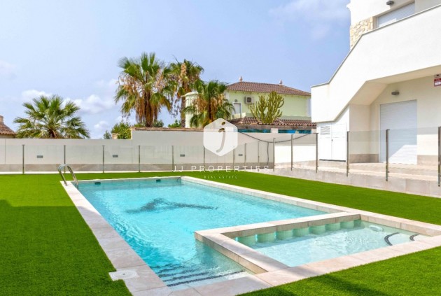 Apartamento / piso - Segunda mano - Orihuela Costa -
                Costa Blanca