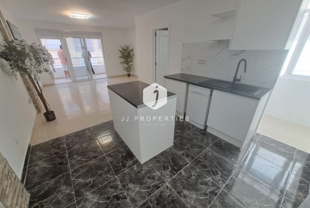 Apartamento / piso - Segunda mano - Playa del Cura -
                Costa Blanca