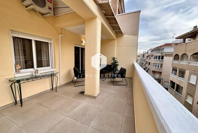 Apartamento / piso - Segunda mano -
            Torrevieja - C-67127