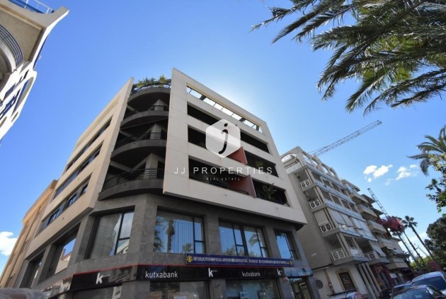 Apartamento / piso - Segunda mano - Torrevieja -
                Centro - Muelle Pesquero