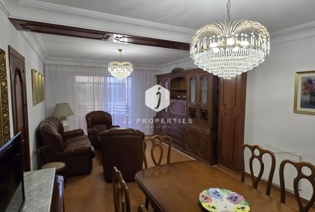 Apartamento / piso - Segunda mano - Torrevieja -
                Centro