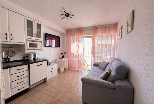 Apartamento / piso - Segunda mano - Torrevieja -
                Centro