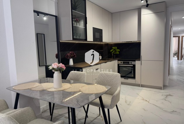 Apartamento / piso - Segunda mano - Torrevieja -
                Costa Blanca