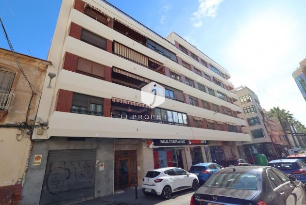 Apartamento / piso - Segunda mano - Torrevieja -
                Costa Blanca