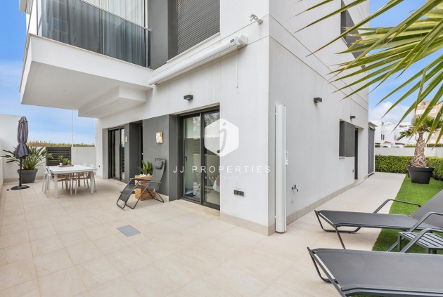 Apartamento / piso - Segunda mano - Torrevieja -
                Costa Blanca