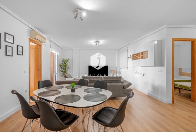 Apartamento / piso - Segunda mano - Torrevieja -
                Costa Blanca