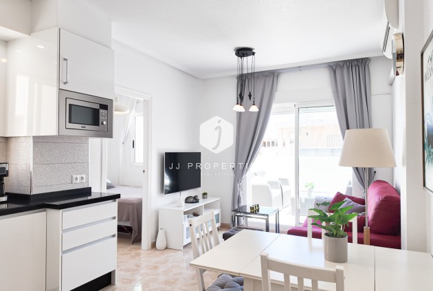 Apartamento / piso - Segunda mano - Torrevieja -
                Costa Blanca