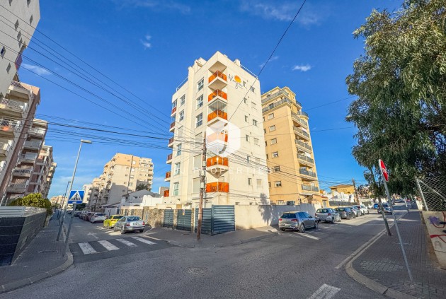 Apartamento / piso - Segunda mano - Torrevieja -
                Costa Blanca