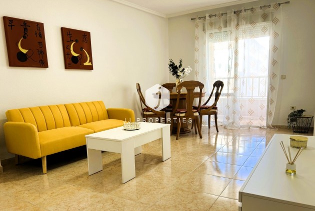Apartamento / piso - Segunda mano - Torrevieja -
                El molino