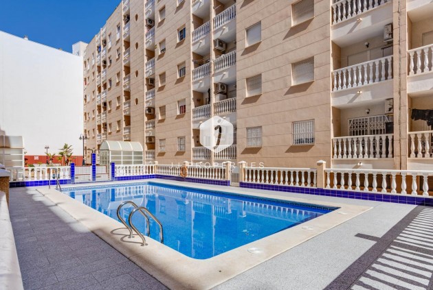 Apartamento / piso - Segunda mano - Torrevieja -
                Estacion de autobuses