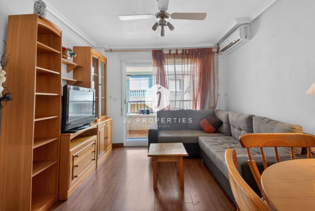 Apartamento / piso - Segunda mano -
            Torrevieja - JJ1286