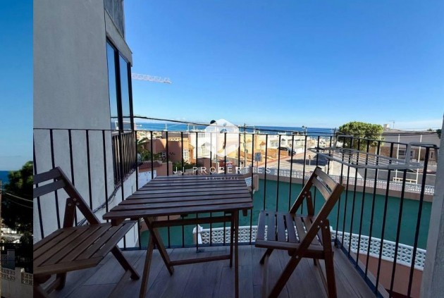 Apartamento / piso - Segunda mano - Torrevieja -
                La Mata