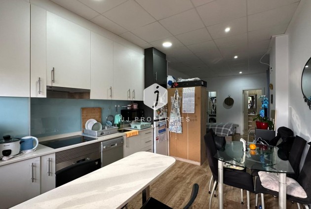 Apartamento / piso - Segunda mano - Torrevieja -
                Sector 25