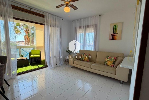 Apartamento / piso - Segunda mano - Torrevieja -
                Torreblanca