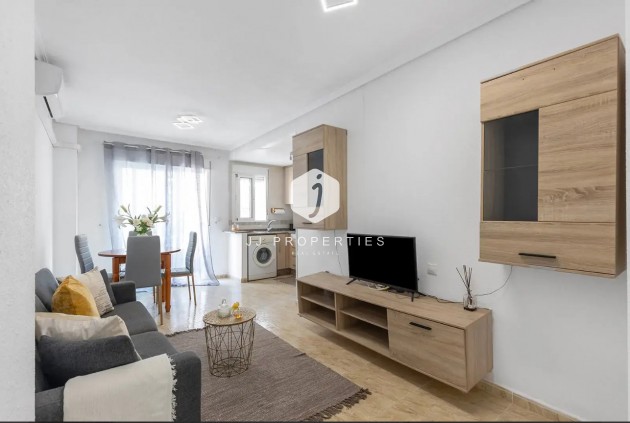 Apartamento / piso - Segunda mano - Torrevieja -
                Torrevieja