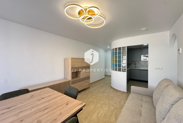 Apartamento / piso - Segunda mano - Torrevieja -
                Torrevieja