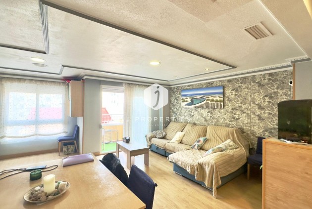 Apartamento / piso - Segunda mano - Torrevieja -
                Torrevieja