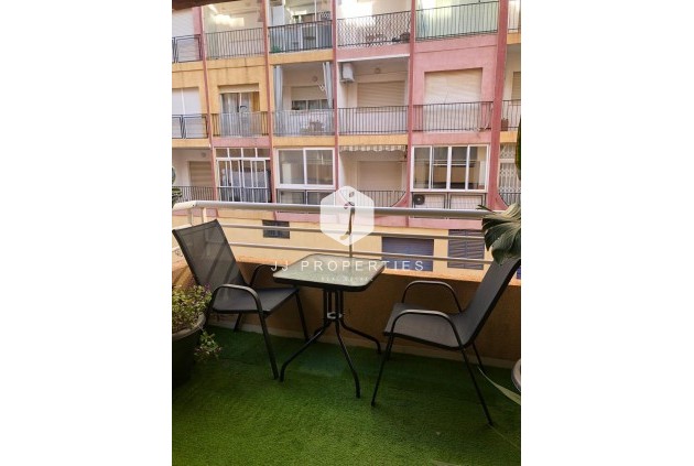 Apartamento / piso - Segunda mano - Torrevieja -
                Torrevieja
