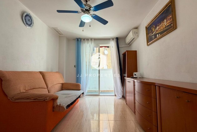 Apartamento / piso - Segunda mano - Torrevieja -
                Torrevieja