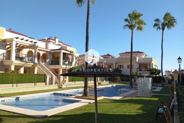 Apartment / flat - Resale - Daya Vieja -
                Costa Blanca