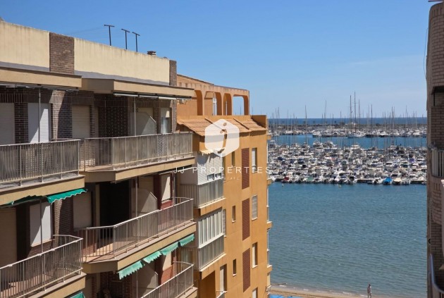 Apartment / flat - Resale - Torrevieja -
                Acequion