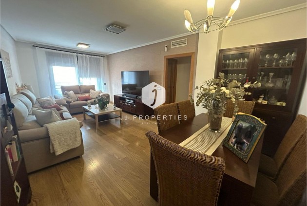 Apartment / flat - Resale -
            Torrevieja - C-16593