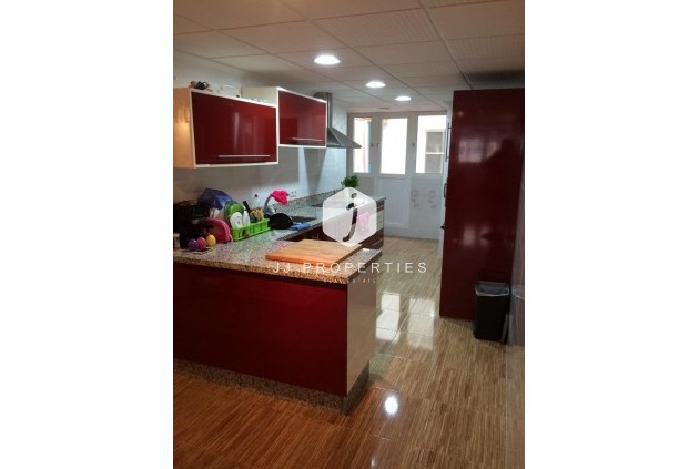 Apartment / flat - Resale -
            Torrevieja - C-98358