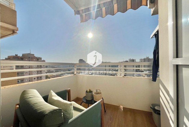 Apartment / flat - Resale - Torrevieja -
                Calas blanca