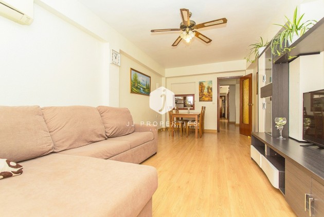 Apartment / flat - Resale - Torrevieja -
                Centro-Muelle Pesquero