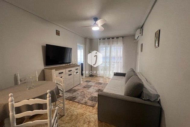 Apartment / flat - Resale - Torrevieja -
                Centro