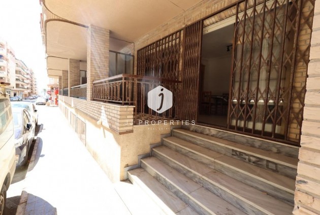 Apartment / flat - Resale - Torrevieja -
                Costa Blanca