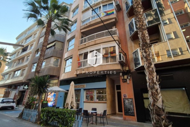 Apartment / flat - Resale - Torrevieja -
                Costa Blanca