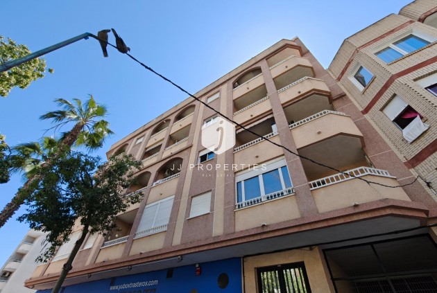 Apartment / flat - Resale - Torrevieja -
                Estacion de autobuses