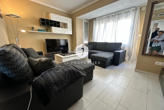 Apartment / flat - Resale - Torrevieja -
                Paseo maritimo