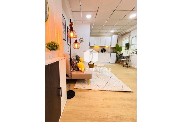 Apartment / flat - Resale - Torrevieja -
                Playa de los Locos