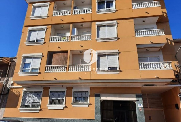 Appartement - D'occasion - Almoradí -
                Colegio Canales Y Martinez