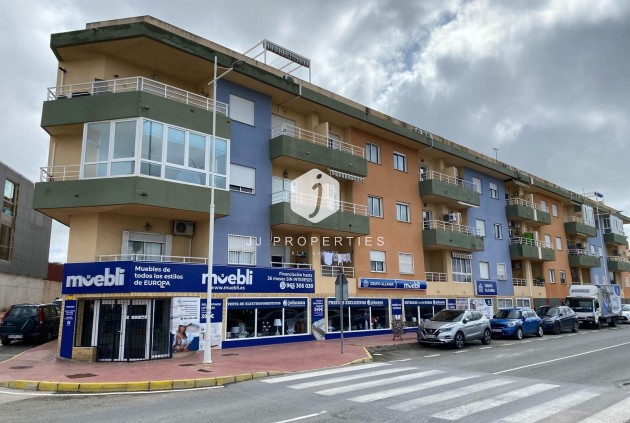 Appartement - D'occasion - San Miguel de Salinas -
                Pueblo 9