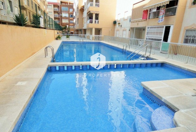 Appartement - D'occasion - Torrevieja -
                Acequion
