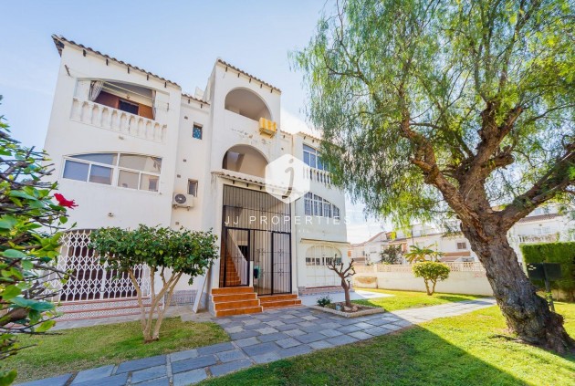Appartement - D'occasion - Torrevieja -
                Calas blanca