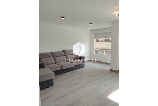 Appartement - D'occasion - Torrevieja -
                Centro