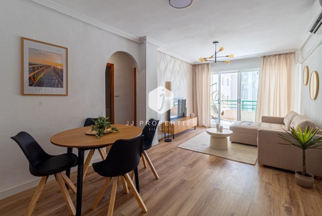Appartement - D'occasion - Torrevieja -
                La Mata Pueblo